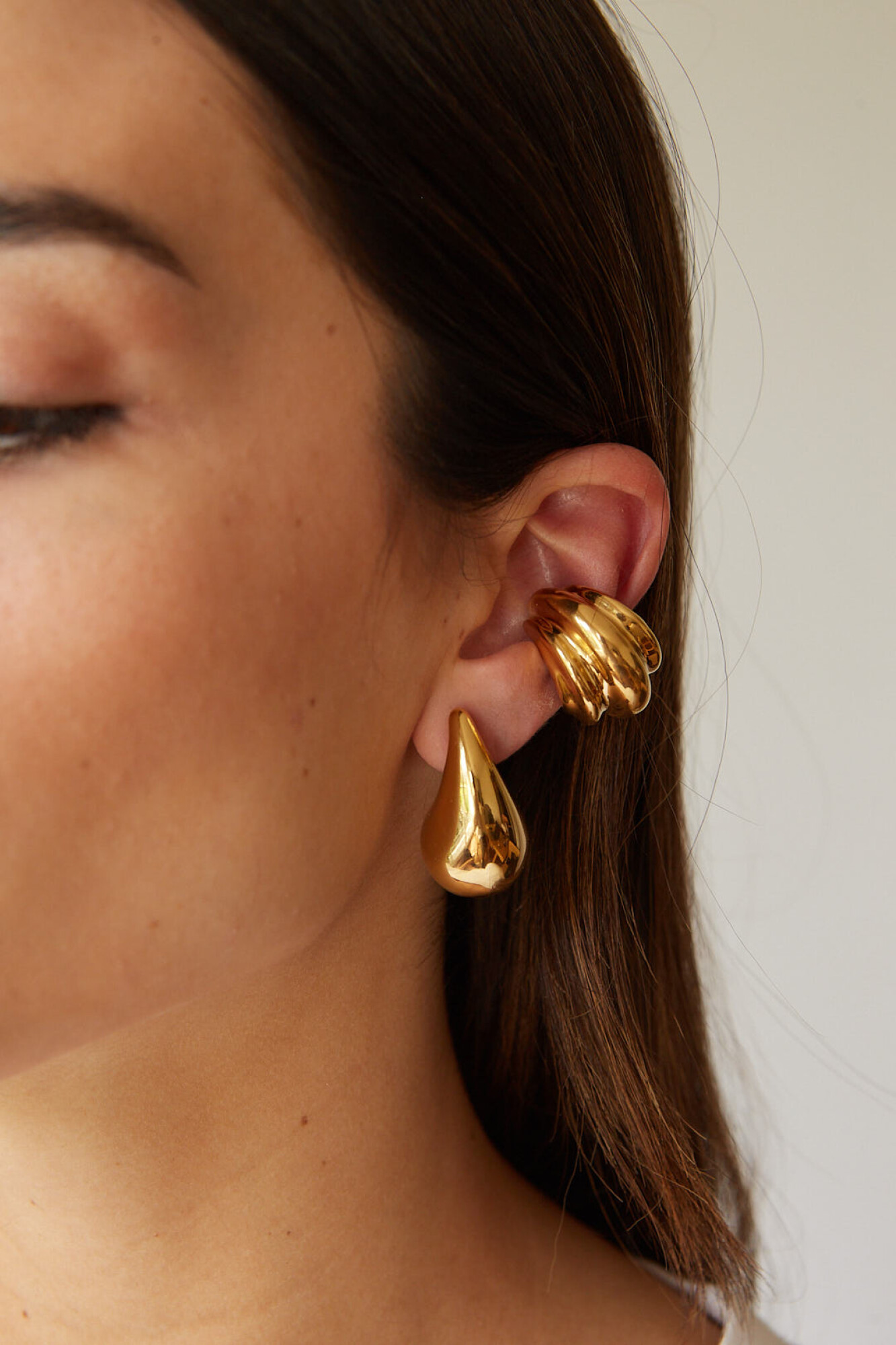 EAR CUFF SUPERNOVA  dorado 