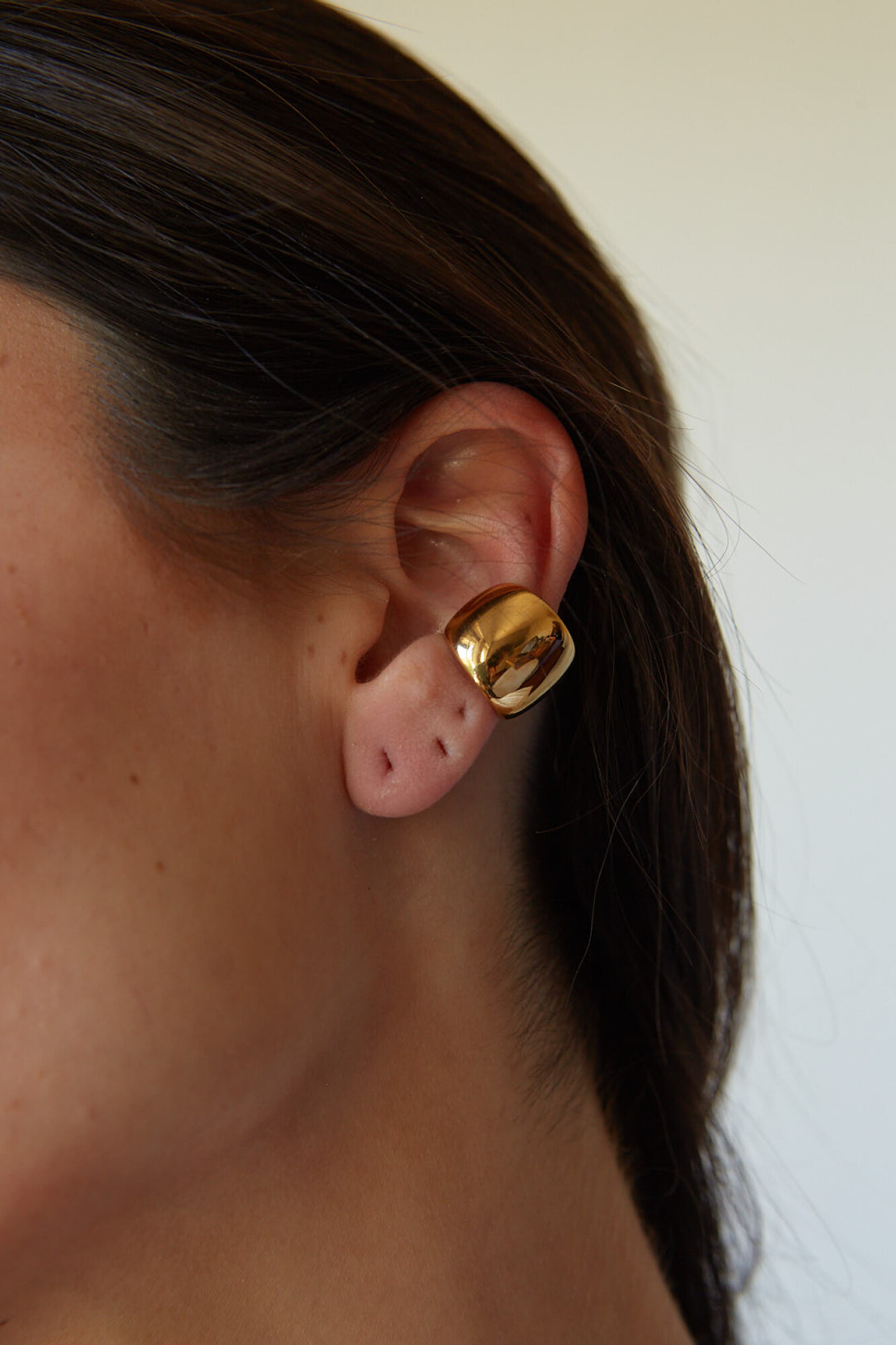 EAR CUFF SPACE  dorado 