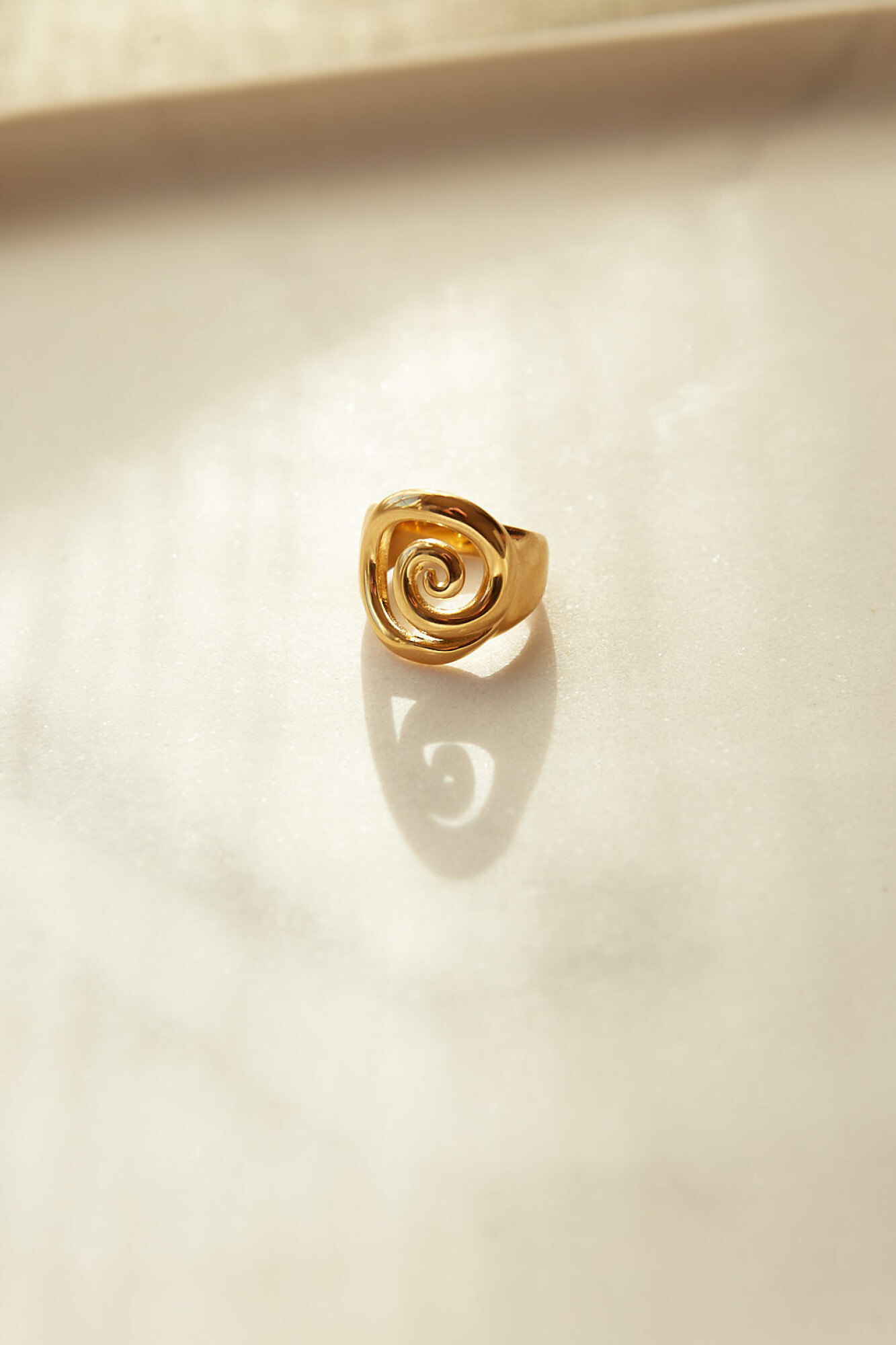 ANILLO ESPIRAL  dorado 7