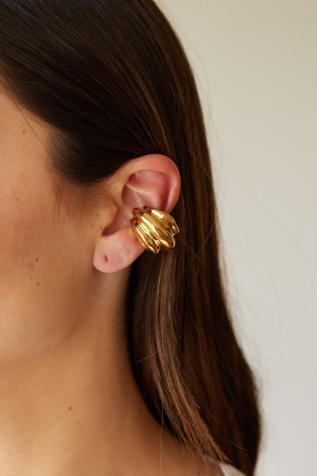 EAR CUFF SUPERNOVA  dorado 