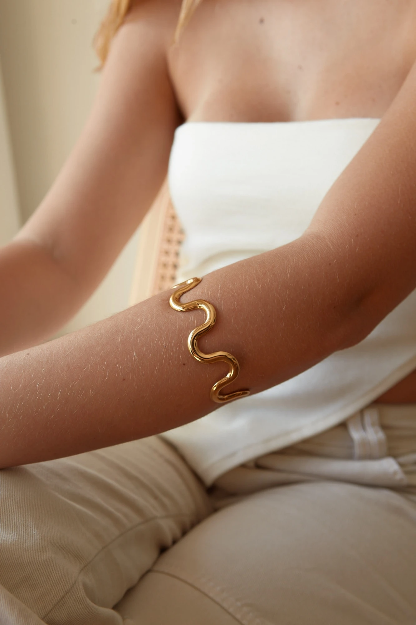 BRAZALETE WAVES dorado 